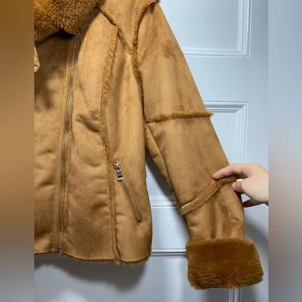 Wiya / Boutique Faux Suede Fur Full Zip Moto Jacket Camel Sz Medium - Image 7