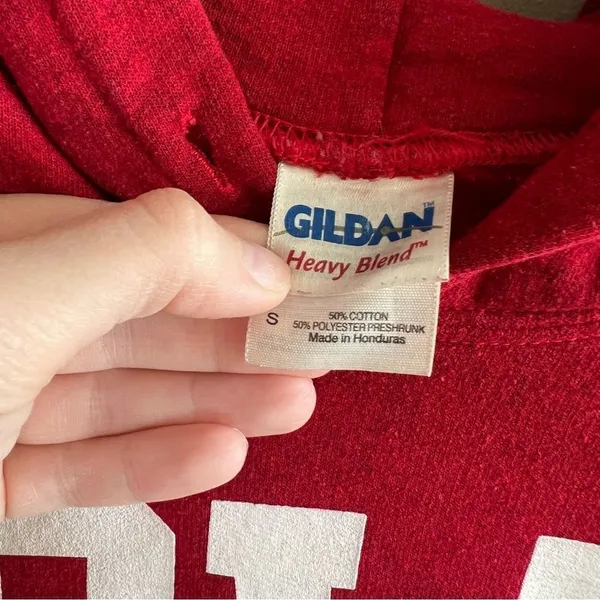 ✨ Gildan Red Iowa State‎ University Hoodie Small - Image 3