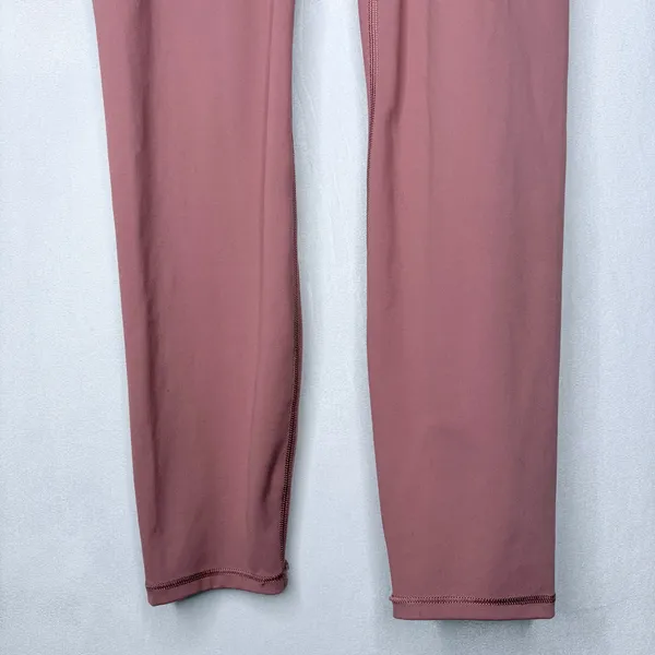 Vuori Lux Rib Studio Leggings - Image 8