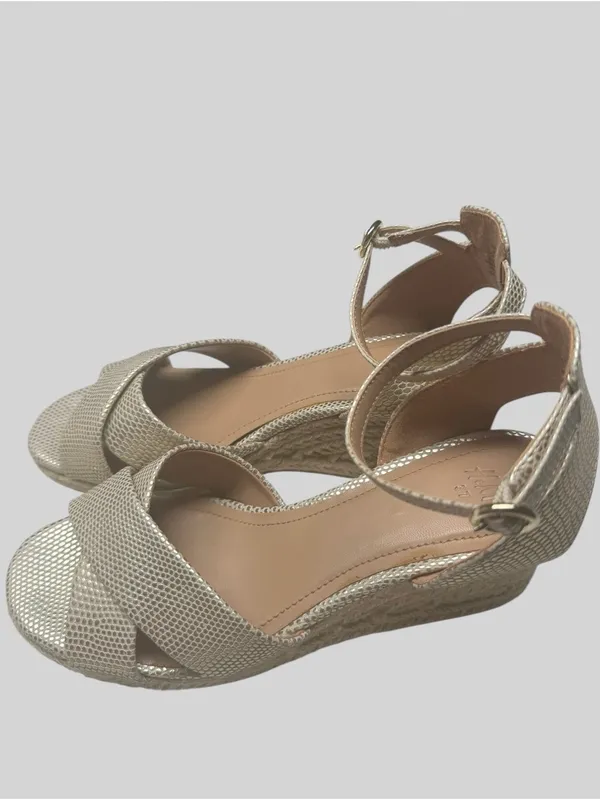 H&M Metallic Gold Wedge Espadrille Sandals with Ankle Strap - Image 6