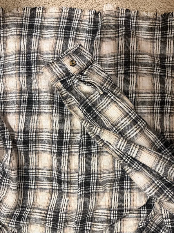 Urban Outfitters BDG Vintage Flannel Neutral Grey and Cream Stripe Colorway - Image 7