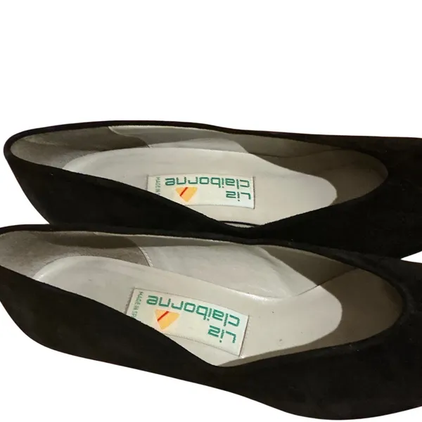 Liz Claiborne Vintage Black Suede Kitten Heel Pumps Made in Spain Almond Toe - Image 3