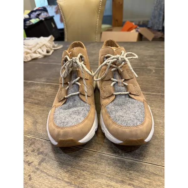 SOREL Kinetic RNEGD Caribou Waterproof Sneakers in Tawny Buff Size 10 - Image 5