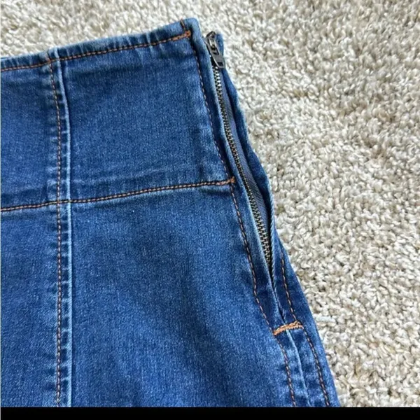 Free people high waisted denim skirt‎ size 4 - Image 3