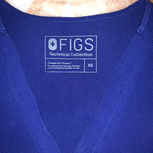 FIGS Scrub Top - Image 3