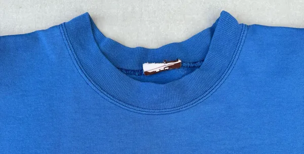 Vintage 90s M&M’s Blue Candy Embroidered Las Vegas Crewneck Sweatshirt Sweater - Image 6