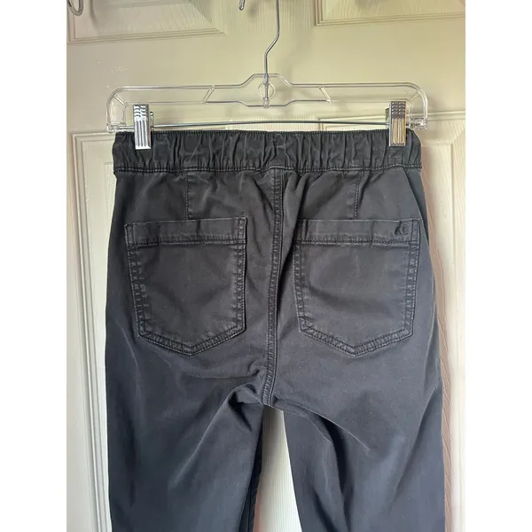 American Eagle Gray Cargo Pants - Size 2 - Image 6