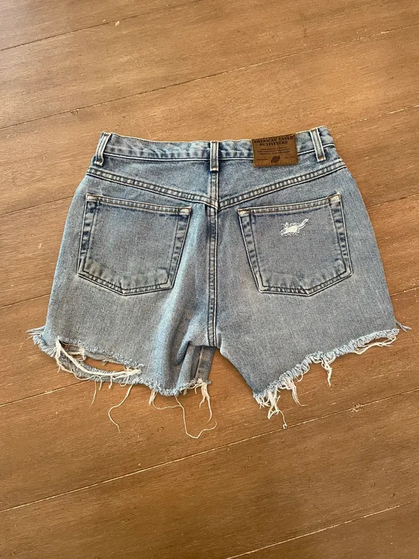 American Eagle Vintage Dungarees Denim Shorts Size 4 Long - Image 8
