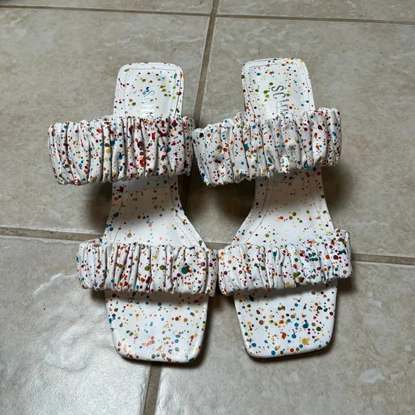 Schutz‎ White Paint Splatter Ruched Strap Block Heel Sandals Size 6B Artsy Chic - Image 2