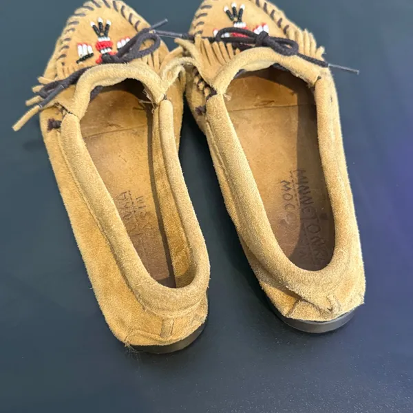 Minnetonka Thunderbird Suede Moccasins Womens 7.5 Beaded Fringe Loafers Flats - Image 8