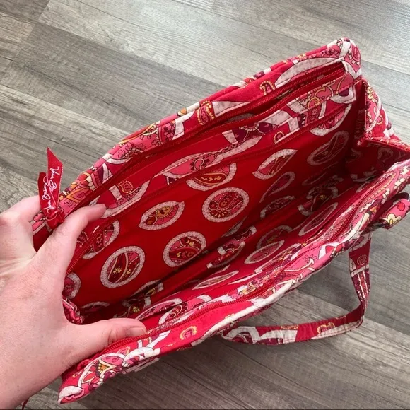 Vera Bradley short handle shoulder‎ bag pink red - Image 4