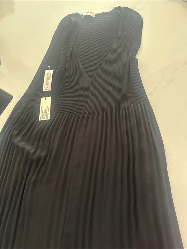 Aritzia Babaton Mathis Pleated Dress in‎ black size small NWT - Image 5