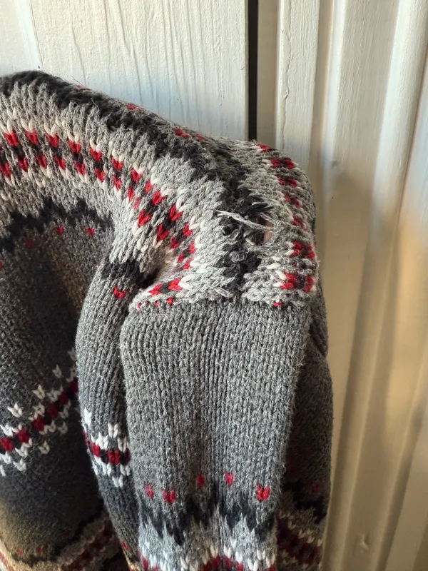 Chaps Men’s Chunky Sweater - Image 4