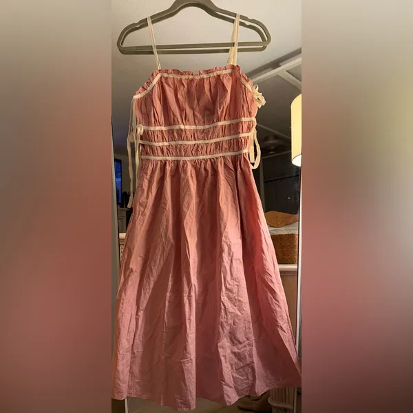 NEW Pink Cotton Spaghetti Strap Dress Tie Smocked Vacation Beach Midi Dress M - Image 4