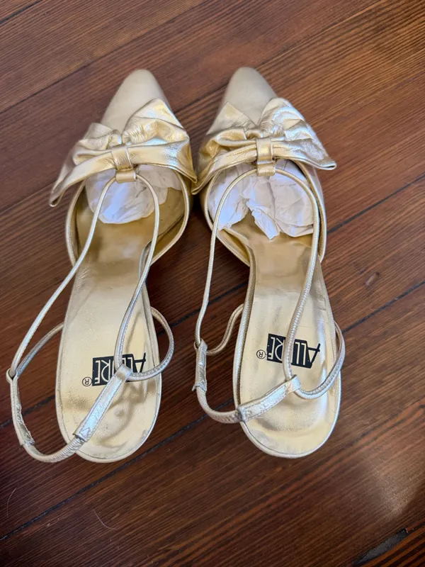 Allure Vintage Strappy Gold Slingback Heels Bow Size 7 - Image 3