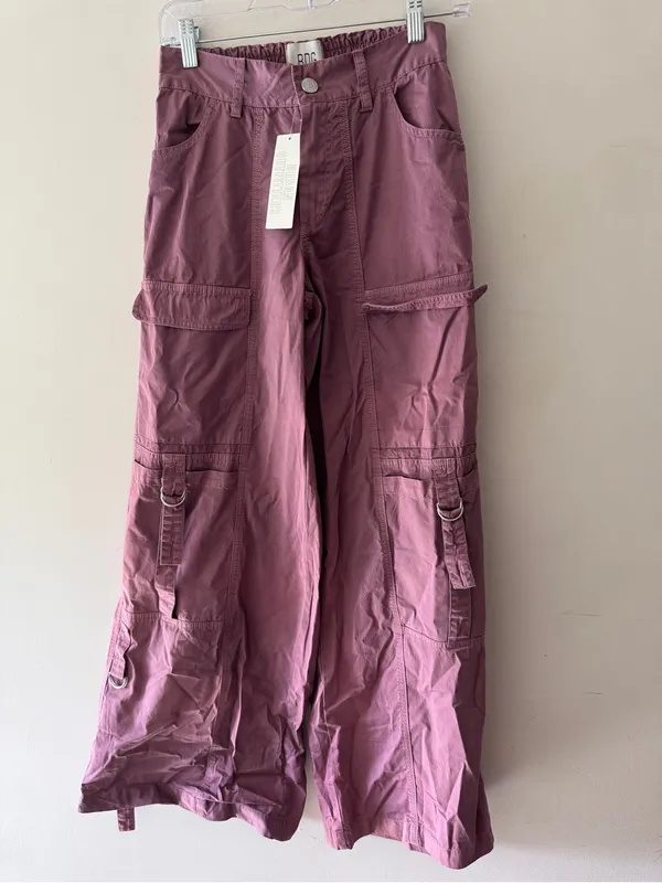 Urban Outfitters NEW BDG Mauve Pink Riley Classic Cargo Pants - Image 2