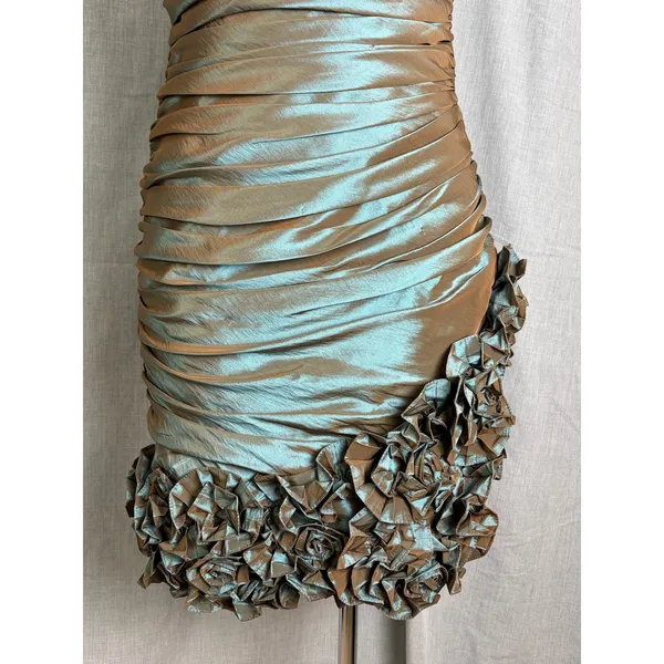 Dalia MacPhee Metallic Irridescent Ruched Strapless Dress 6 Sculpted‎ Ruffle Hem - Image 10