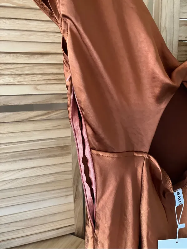 Women's Rust Satin V-Neck Evening Dress Medium NWT - Image 14