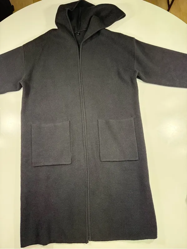 Black Cardigan Coatagin with Front Pockets size Large - Image 2