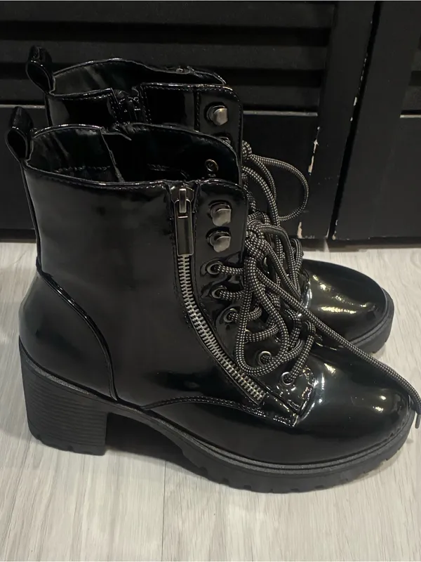 Women's Black‎ Patent Lace-Up Ankle Boots with Side Zip - Image 3