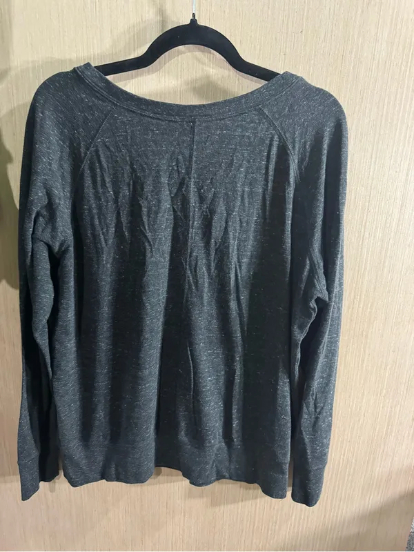 Women’s Nike Dark Gray Long Sleeve Lightweight Sweatshirt Size XL - Image 4