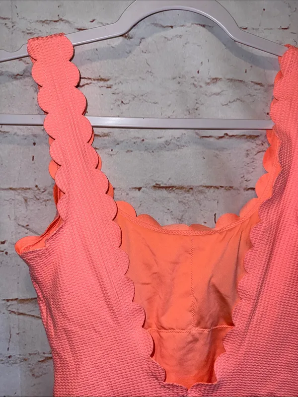 Aerie Women’s Scallop-Trim One-Piece Swimsuit Coral scoop back Med full coverage - Image 6