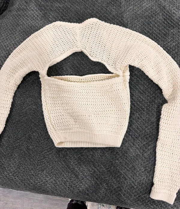 Outfitters sweater - Image 2
