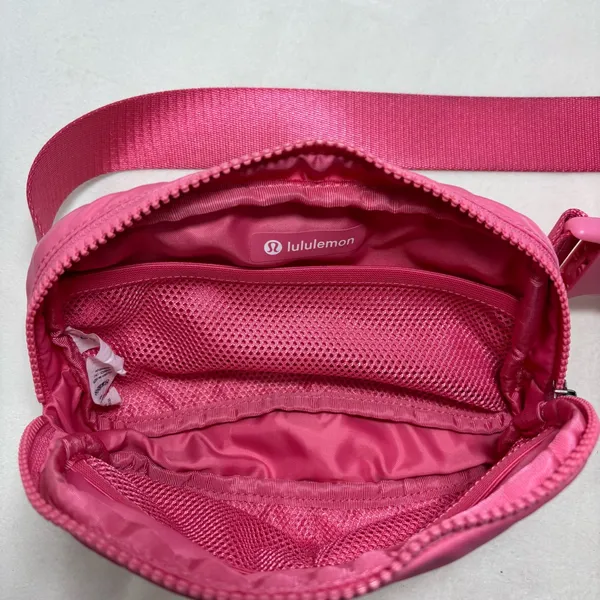 lululemon athletica Pink Everywhere Belt‎ Bag - Image 5