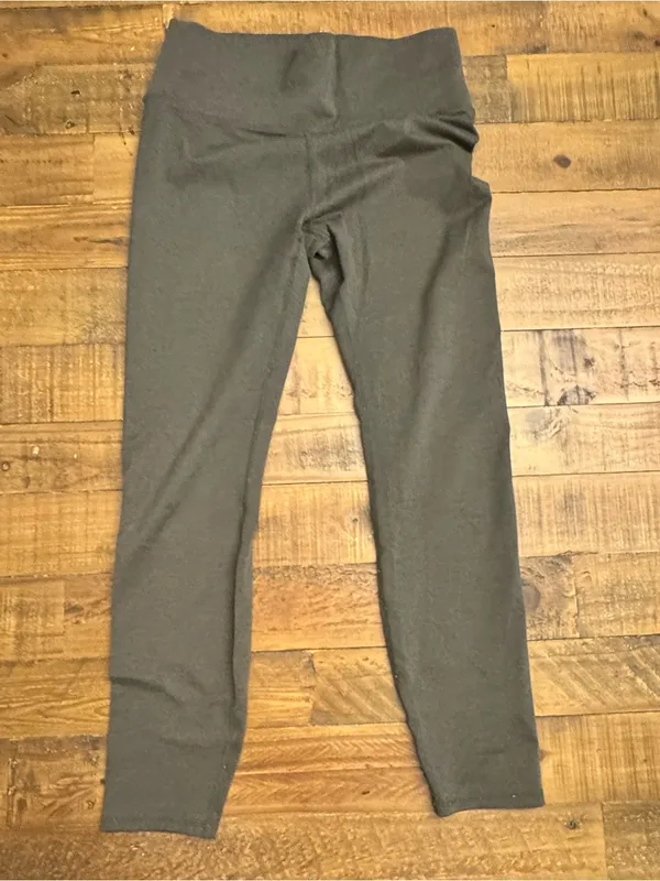 VUORI Studio Pocket‎ Leggings - Image 2
