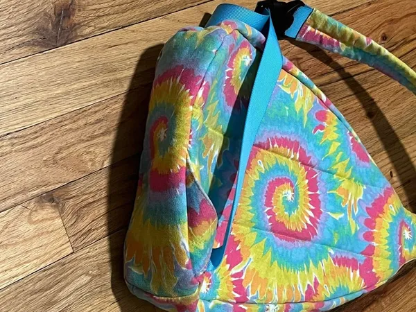 PINK Victoria's Secret Tie-Dye Sling Backpack | Y2K Festival Bag | GUC - Image 5
