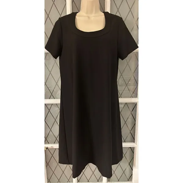 Susan Graver/Style Women's Short Sleeve Black Shift Dress Pullover Size Small - Image 2