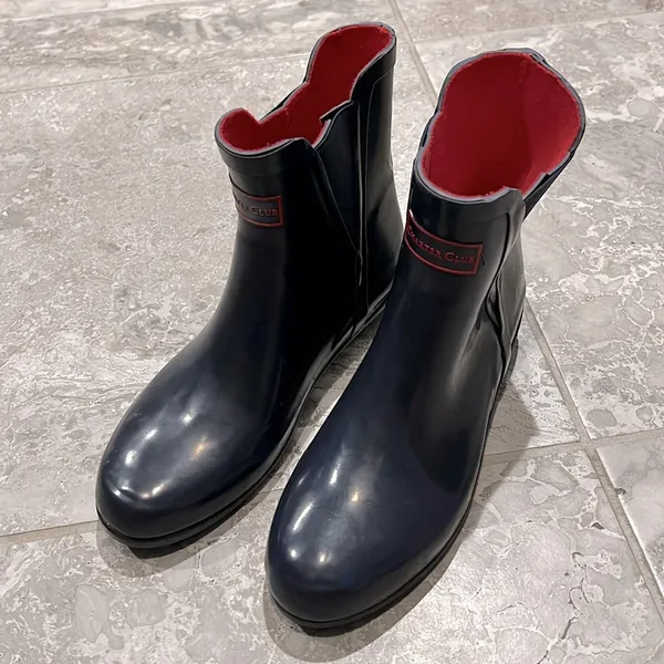 Charter Club Cloudburst Outdoor Stretch Rain Boots in Navy EXCELLENT - Image 2