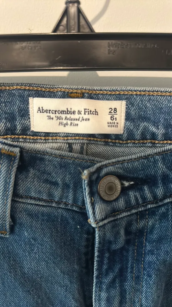 Abercrombie Jeans High-Rise 90s Relaxed - Image 3