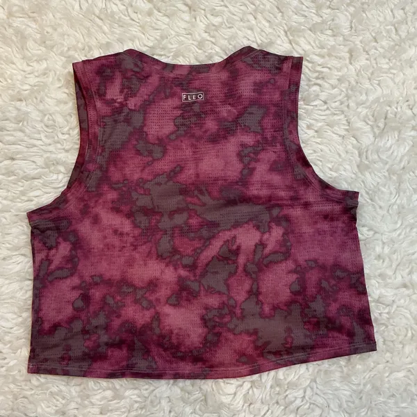 FLEO Crop Tank Top Womens Medium Plum Tie Dye Excellent‎ Perforated Mesh Active - Image 3