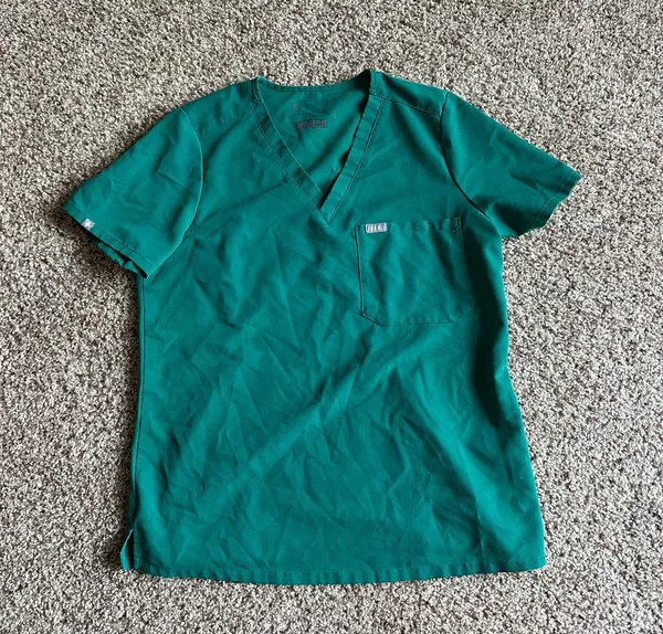 FIGS Technical Collection Scrub Top Size Medium - Image 4
