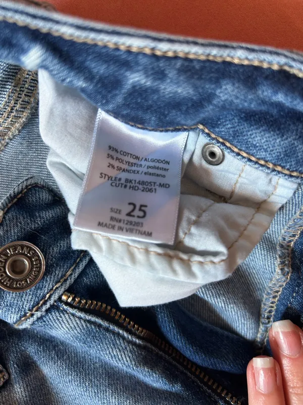 Hidden Jeans Straight Leg - Image 4