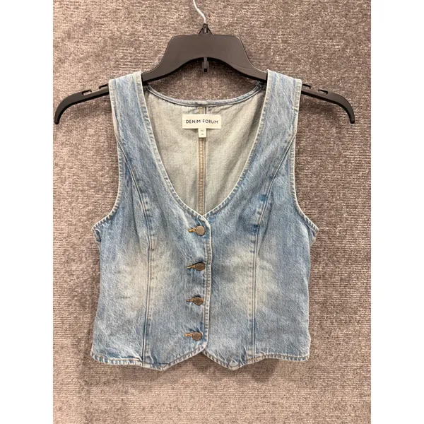 Denim Forum Women Vest M Blue Light Wash Cotton Cropped Button Front 110091 - Image 3