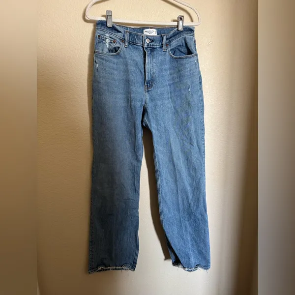 A&F High Rise 90s Relaxed Jeans Size 29/8 Regular Mid Blue‎ Wash - Image 2