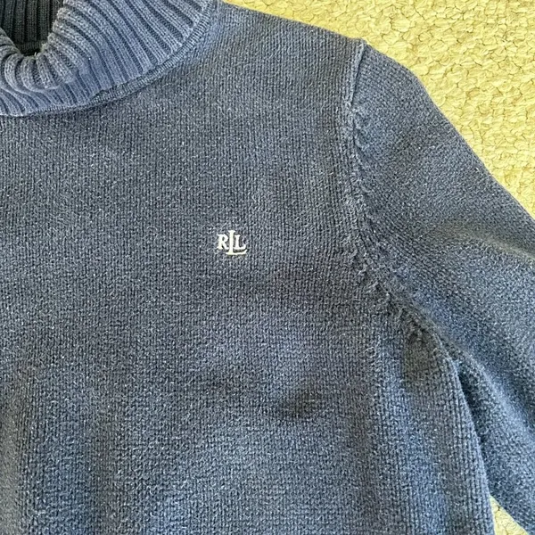 Lauren Ralph Lauren Vintage navy turtleneck sweater women size L (runs small) - Image 4