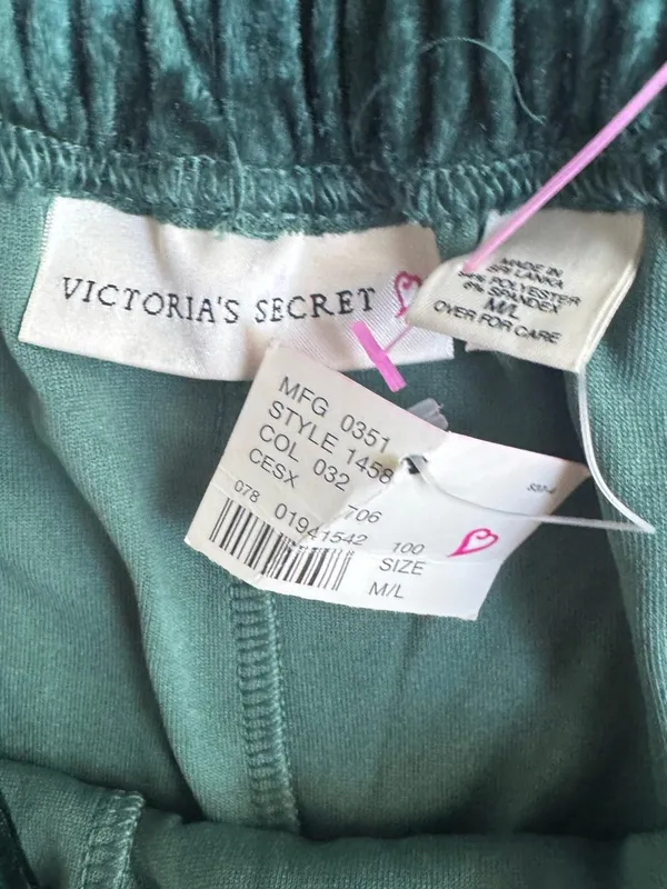 Y2K vintage Victoria’s Secret Emerald Crushed Velour Lounge Set NWT M/L - Image 5