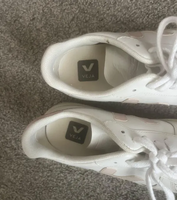 VEJA s - Image 2