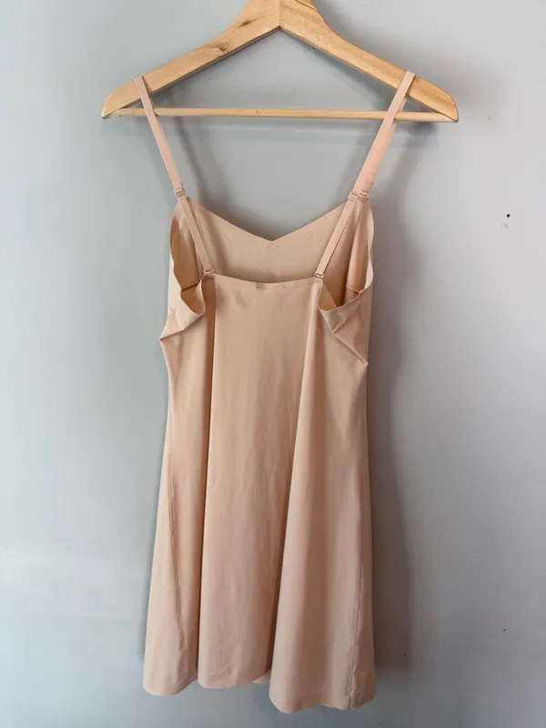 Spanx Low Back Slip Nude Medium - Image 3