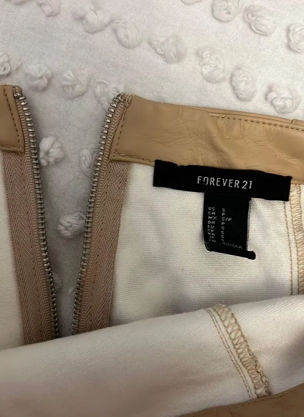 Forever 21 Tan Leather Skirt - Image 3