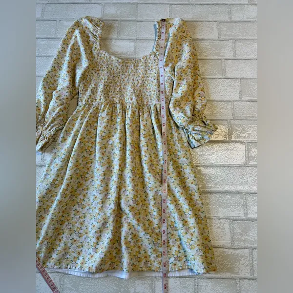 Hollister Smocked Floral mini Dress - Image 4