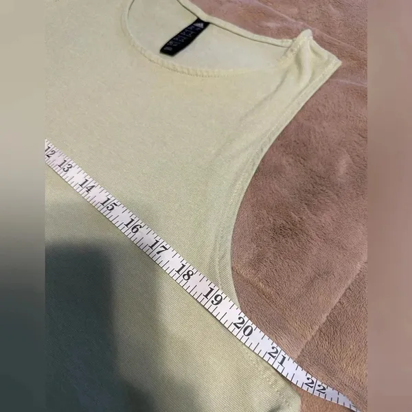 Adidas Tank Top Women’s Size XL Cropped Green - Image 4
