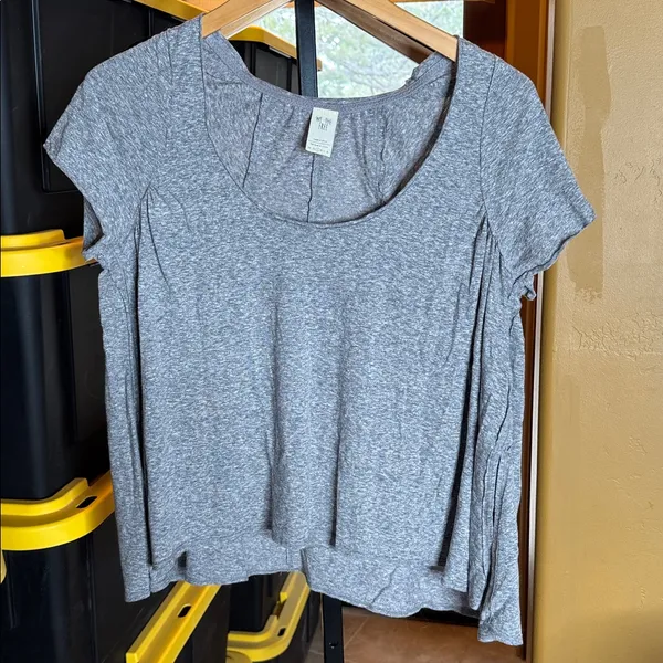 We The Free Free People Nori Relaxed Tee Gray Flowing Swing Top Size Small - Image 9