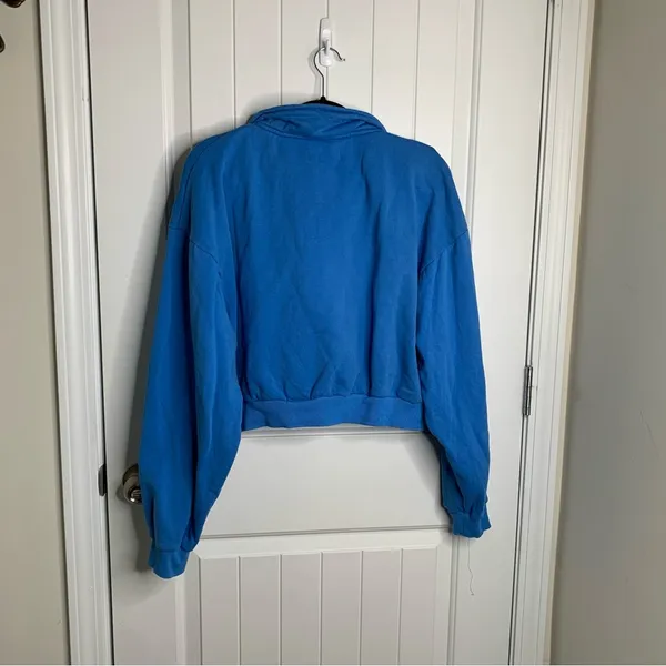 House of CB‎ blue pullover sweatshirt size medium - Image 5