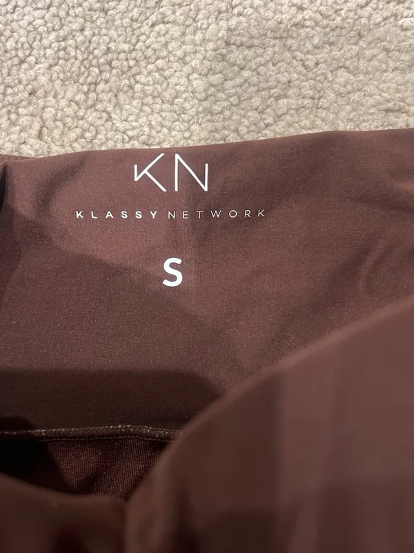 Klassy Network Chocolate Brown Ribbed Tube Top - Image 2