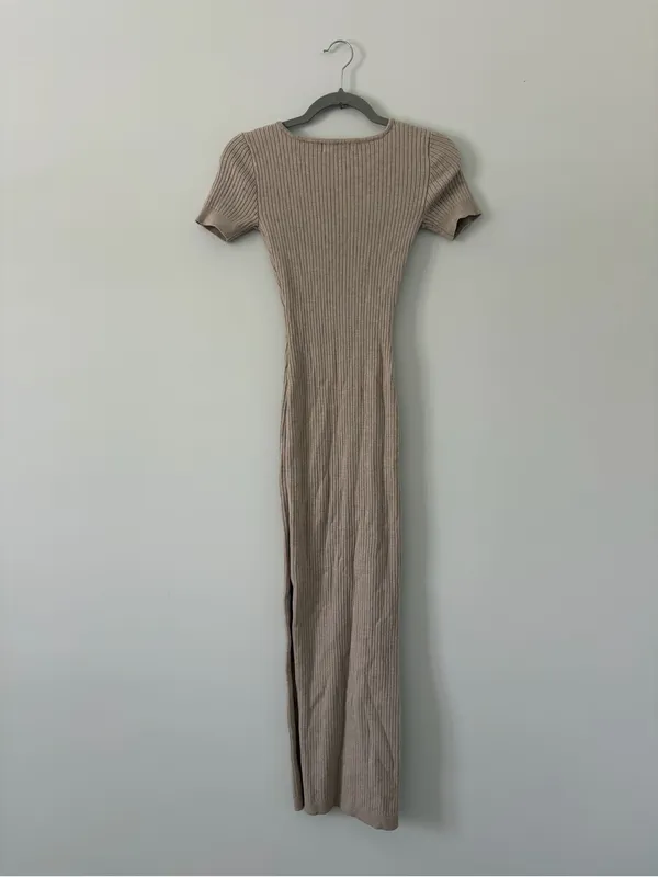Meshki La Nia Tan Ribbed V Neck Short Sleeve Side Slit Fitted Midi Dress S - Image 6