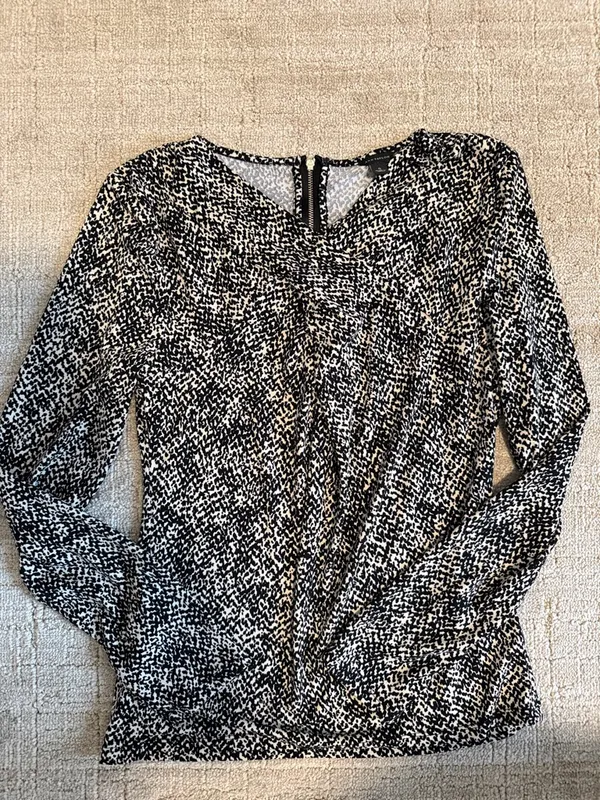 Ann Taylor black/cream knit top sz S - Image 3